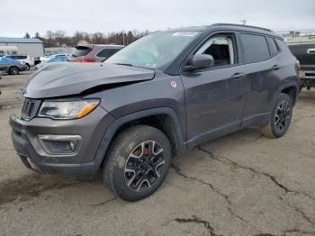  Salvage Jeep Compass