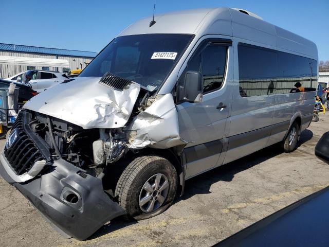  Salvage Mercedes-Benz Sprinter