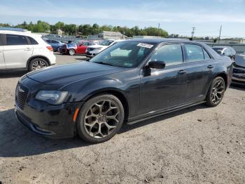  Salvage Chrysler 300
