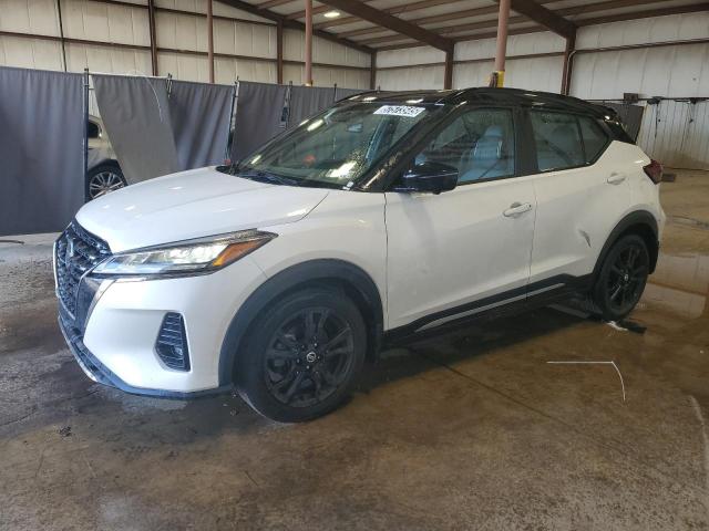  Salvage Nissan Kicks