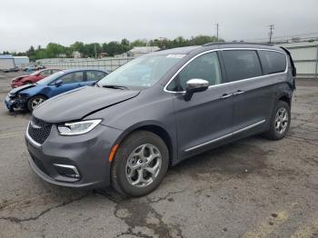  Salvage Chrysler Pacifica