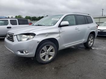  Salvage Toyota Highlander