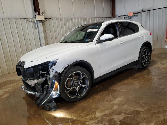  Salvage Alfa Romeo Stelvio