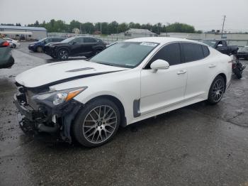  Salvage Kia Stinger