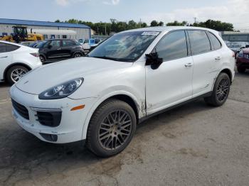  Salvage Porsche Cayenne