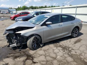  Salvage Chrysler 200