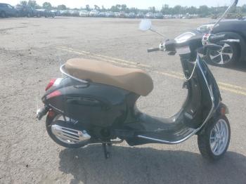  Salvage Vespa Primavera 
