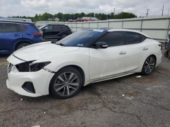  Salvage Nissan Maxima