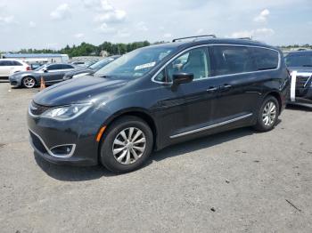  Salvage Chrysler Pacifica