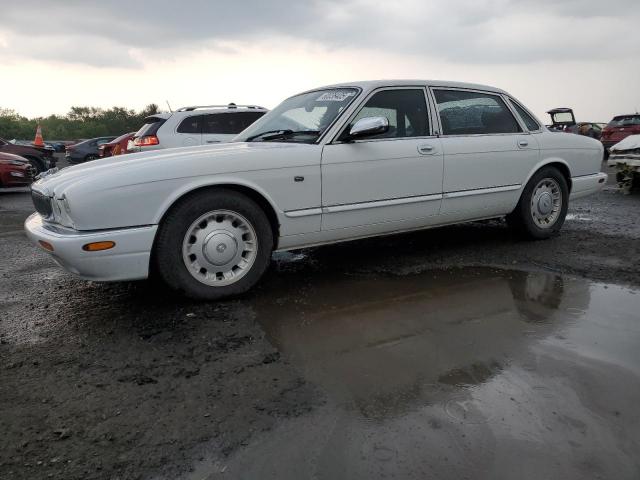  Salvage Jaguar XJ