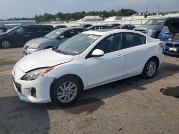  Salvage Mazda 3