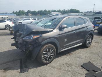  Salvage Hyundai TUCSON