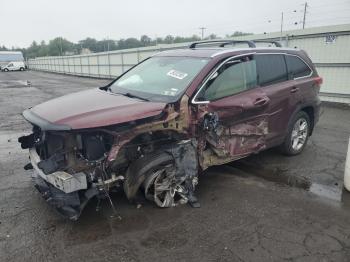  Salvage Toyota Highlander