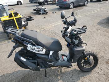  Salvage Qian Scooter