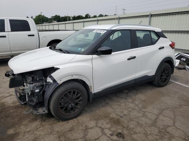  Salvage Nissan Kicks