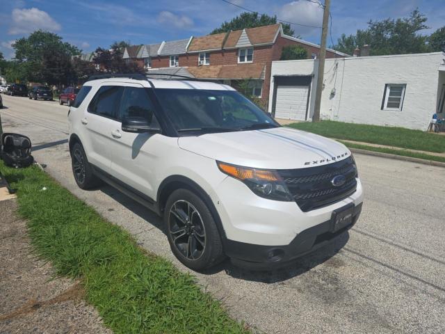  Salvage Ford Explorer