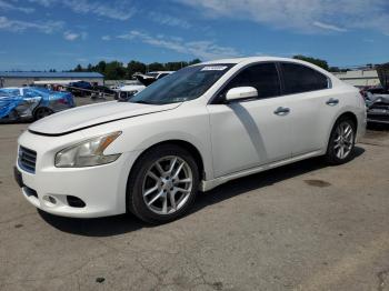  Salvage Nissan Maxima