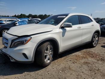  Salvage Mercedes-Benz GLA