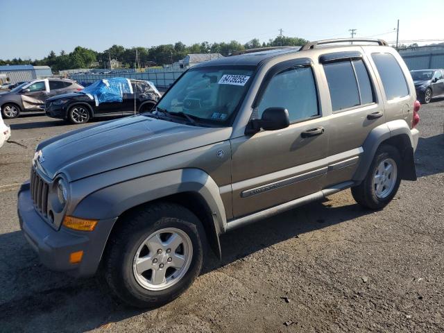  Salvage Jeep Liberty