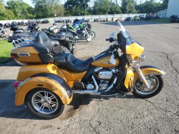  Salvage Harley-Davidson Fl