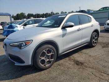  Salvage Alfa Romeo Stelvio
