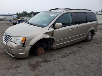  Salvage Chrysler Minivan