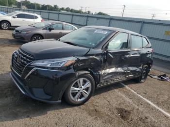  Salvage Nissan Kicks