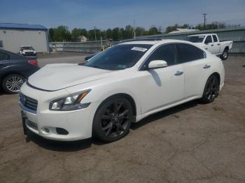  Salvage Nissan Maxima