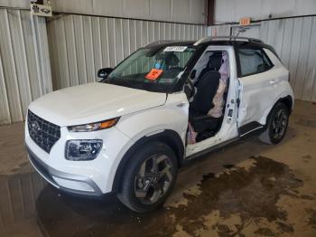  Salvage Hyundai VENUE