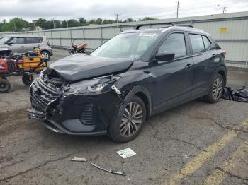  Salvage Nissan Kicks