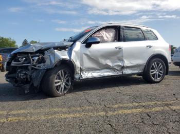  Salvage Volkswagen Touareg