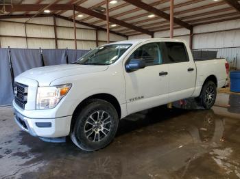  Salvage Nissan Titan