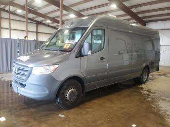  Salvage Mercedes-Benz Sprinter