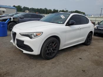  Salvage Alfa Romeo Stelvio