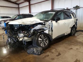 Salvage Nissan Pathfinder