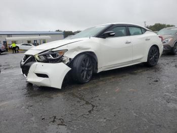  Salvage Nissan Maxima