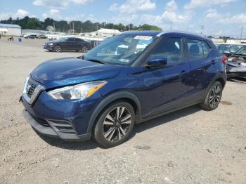  Salvage Nissan Kicks