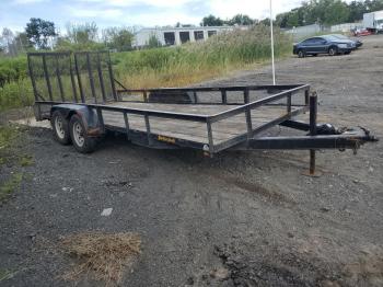  Salvage Pequ Trailer