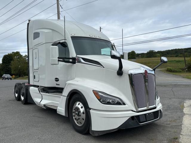  Salvage Kenworth Constructi