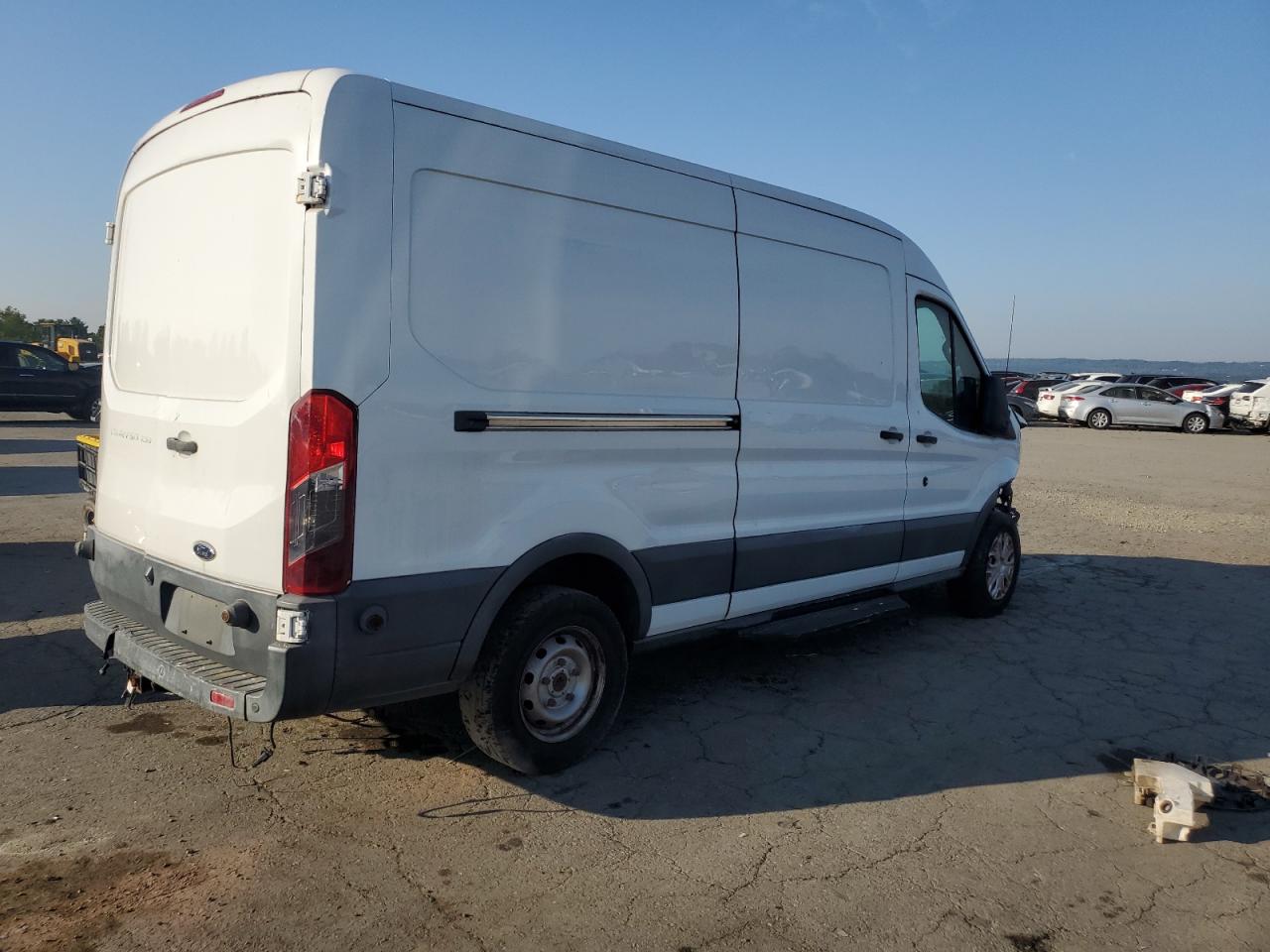 Ford Transit T-250 Image 11