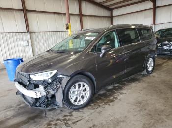  Salvage Chrysler Pacifica