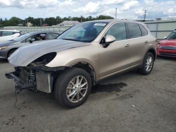  Salvage Porsche Cayenne