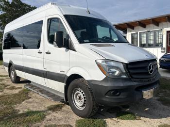  Salvage Mercedes-Benz Sprinter