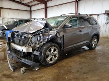  Salvage Toyota Highlander