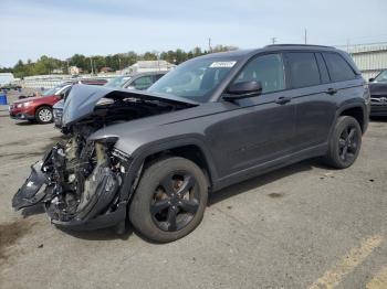  Salvage Jeep Grand Cherokee