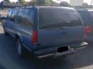 Chevrolet Suburban C1500 Image 2