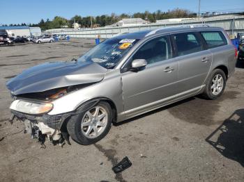  Salvage Volvo V70