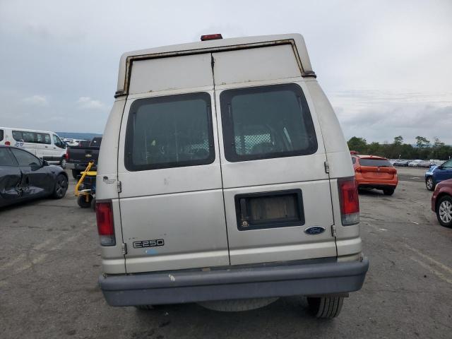 Ford Econoline E250 Van Image 10