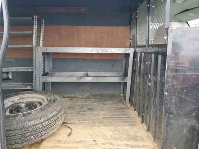 Ford Econoline E250 Van Image 9