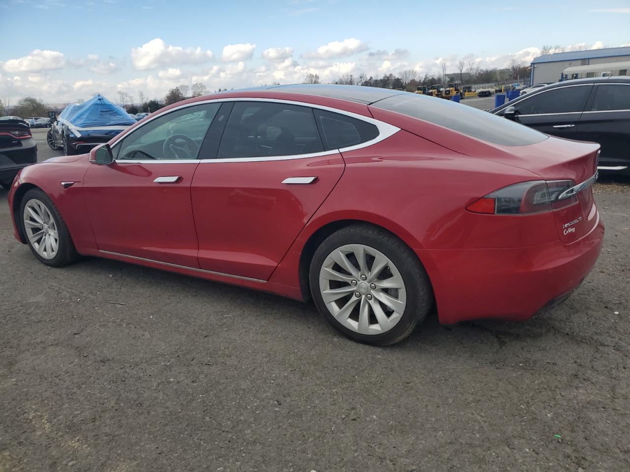 Tesla Model S Image 2